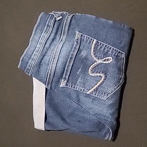 Wallflower women's Jean shorts 7